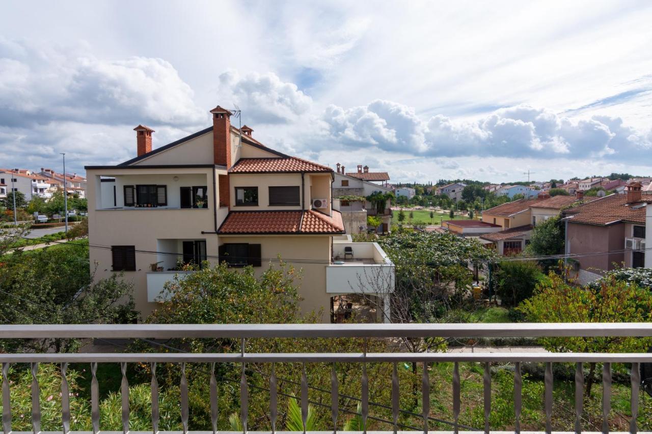 Apartments With A Parking Space Rovinj - 12656 Экстерьер фото